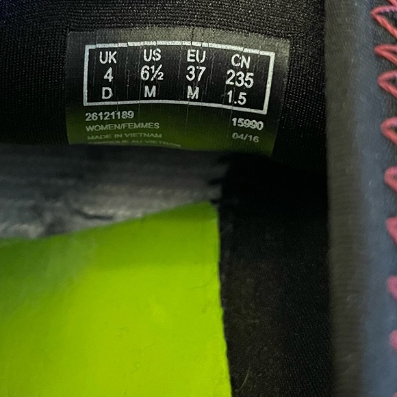 Clarks Wavewalk Slip On Clogs.  Size 6.5 - Picture 10 of 11